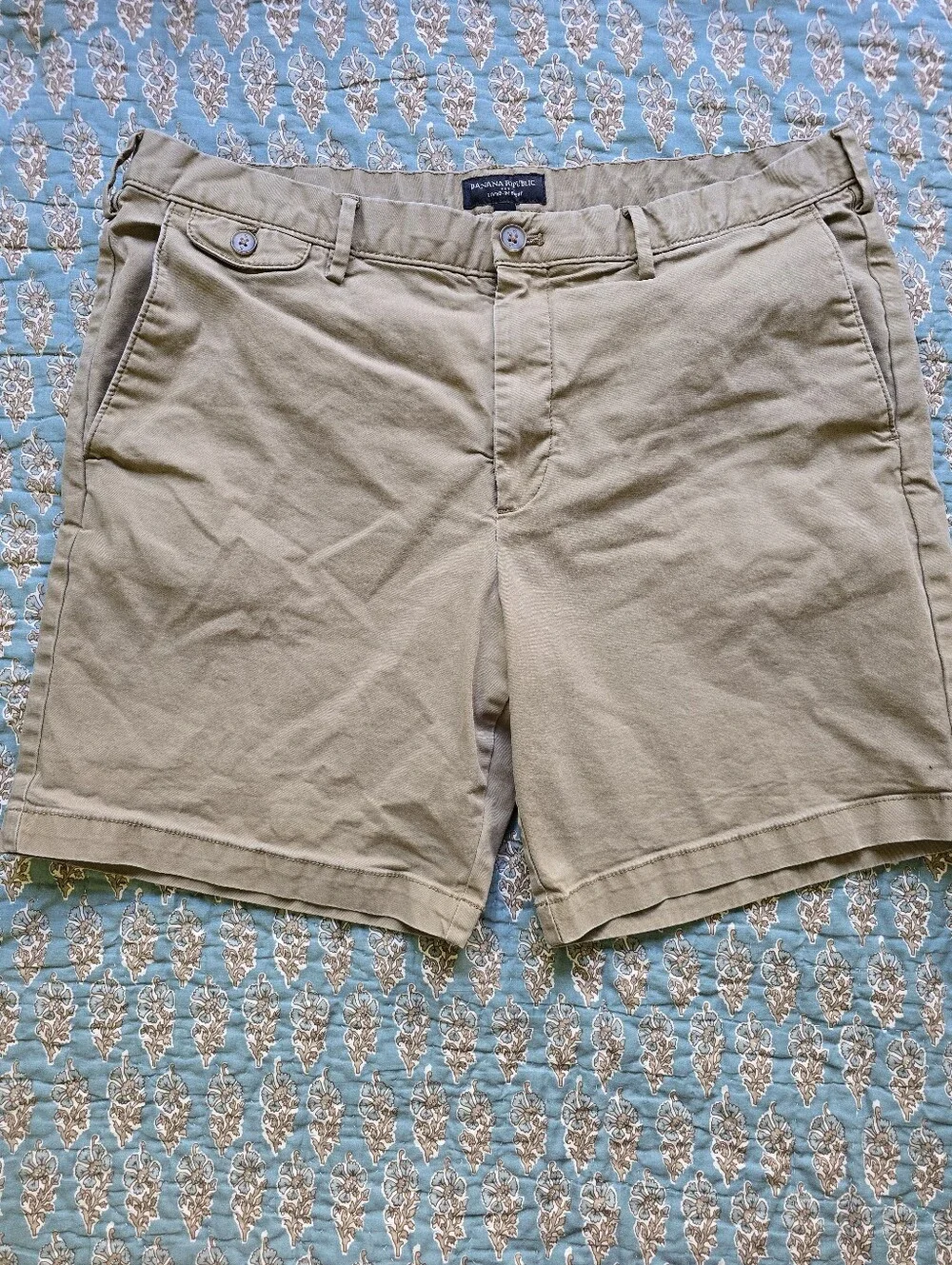 Banana Republic Lived-In Short Men's Size 38
